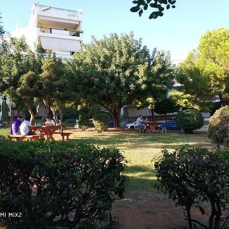 אתונה Beautiful House In Alimos Near To The Beach And Metro מראה חיצוני תמונה