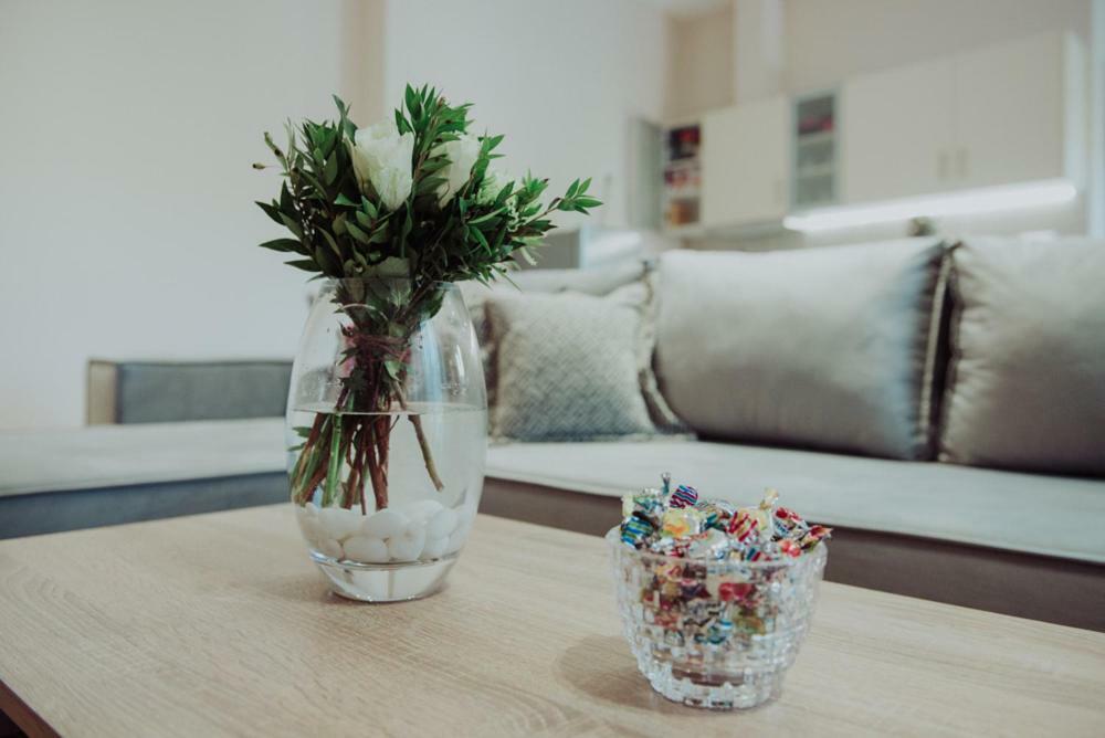 אתונה Beautiful House In Alimos Near To The Beach And Metro מראה חיצוני תמונה